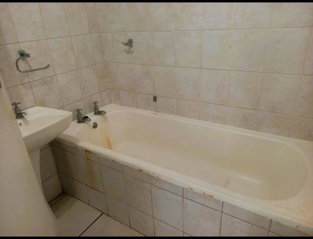 2 bed property to rent in AMANZIMTOTI